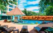 Kolam Renang 3 Centara Pattaya Hotel