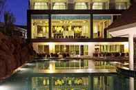 Swimming Pool Centara Pattaya Hotel