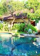 SWIMMING_POOL Sunshine Bungalows & Restaurant Karangasem