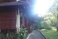 ภายนอกอาคาร Batu Bolong Cottages