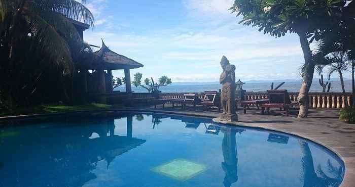 Swimming Pool Batu Bolong Cottages