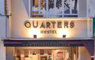 ภายนอกอาคาร 2 Quarters Capsule Hostel