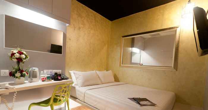 Kamar Tidur Fragrance Hotel - Rose