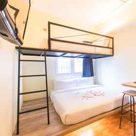 Bedroom 1 Fragrance Hotel - Balestier, Hotel Tocha Bistro | Alfresco Dining, Bar & Grill