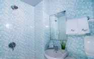 Toilet Kamar 5 Fragrance Hotel - Classic