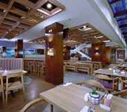 ร้านอาหาร 7 Fame Hotel Sunset Road Kuta Bali