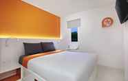 Bedroom 7 Starlet Hotel Serpong