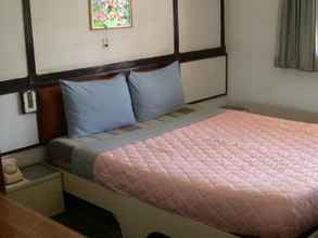 Kamar Tidur 4 Inthanin Hotel