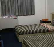 Kamar Tidur 3 Inthanin Hotel