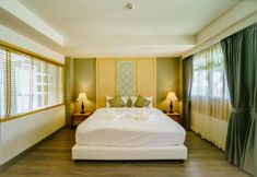 Bedroom 5 Moon Dragon Hotel