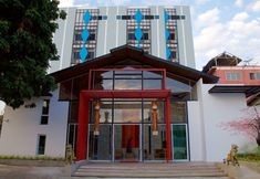 ภายนอกอาคาร 3 We Briza Hotel Chiangmai