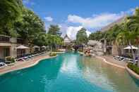 Swimming Pool Centara Kata Resort Phuket