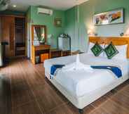 Bedroom 6 Chilli Hotel & Restaurant