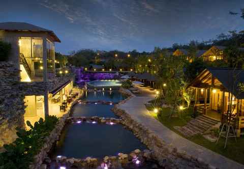 Kolam Renang Philea Resort & Spa