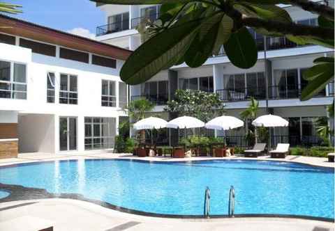 Swimming Pool BS Residence Suvarnabhumi