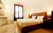 Bedroom 2 Alzara Hotel Syariah
