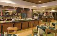 บาร์ คาเฟ่ และเลานจ์ 4 Jomtien Palm Beach Hotel & Resort