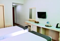 Bedroom 6 Zamrud Hotel & Convention