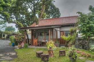 Bên ngoài 4 Retanata Homestay