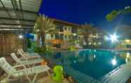 Swimming Pool 2 Season Palace Hua Hin