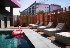 สระว่ายน้ำ 7 De Coze Hotel