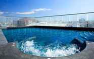 Swimming Pool 3 Centara Life Avenue Hotel Pattaya
