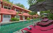 Swimming Pool 6 PinkCoco Gili Trawangan - Constant Surprises - for Cool Adults Only