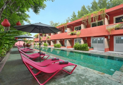 Swimming Pool PinkCoco Gili Trawangan - Constant Surprises - for Cool Adults Only