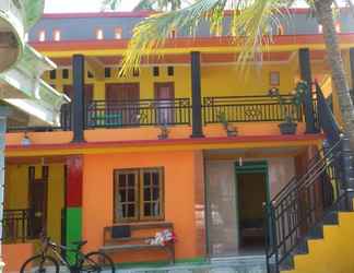 Bên ngoài 2 Vidia Homestay