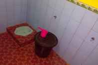 Toilet Kamar Vidia Homestay