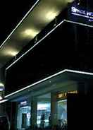 EXTERIOR_BUILDING Space Hotel Bogor