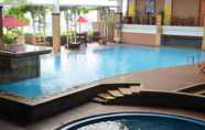 Swimming Pool 2 Hotel Asri Cirebon