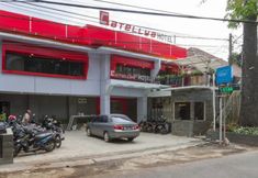 Others 5 RedDoorz near Istana Plaza 2