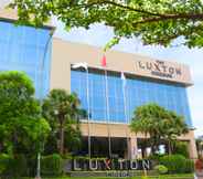 Bên ngoài 2 The Luxton Cirebon Hotel and Convention