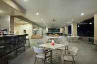 Bar, Kafe, dan Lounge The Luxton Cirebon Hotel and Convention