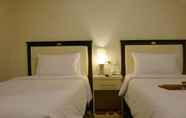 Kamar Tidur 7 Ion Hotel Padang