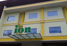 Bên ngoài 5 Ion Hotel Padang