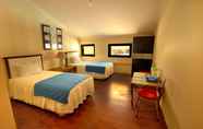 Kamar Tidur 3 Gracia Hotel & Convention