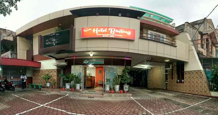 Bangunan Hotel Bintang Padang