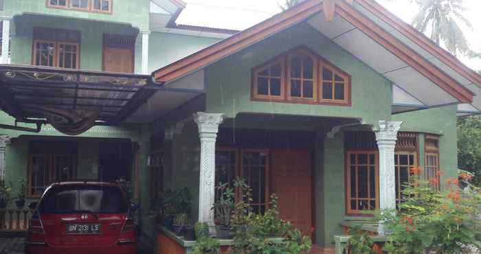 Luar Bangunan Homestay Junaidi