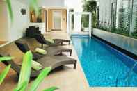 Swimming Pool Nantra Retreat and Spa 