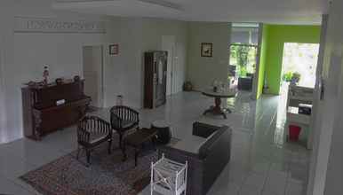 Sảnh chờ 4 Rose Chamber Bed & Breakfast