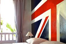 Phòng ngủ Rose Chamber Bed & Breakfast