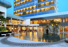 Swimming Pool 7 Resinda Hotel Karawang
