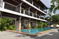 Swimming Pool Vanda House Resort