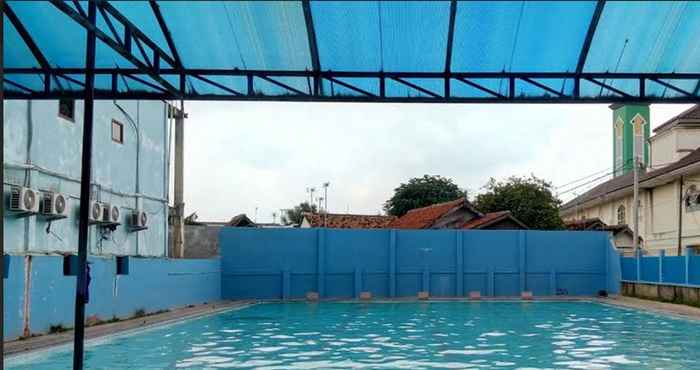 Swimming Pool Hotel Permata Ruby