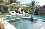 Swimming Pool 2 Taman Asih Bingin Homestay