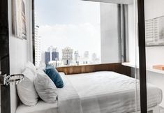 Bedroom 6 S Box Sukhumvit Hotel
