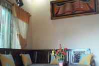 Common Space Homestay Sijuk Mandiri Liza