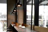 Bar, Cafe and Lounge Hotel YAN